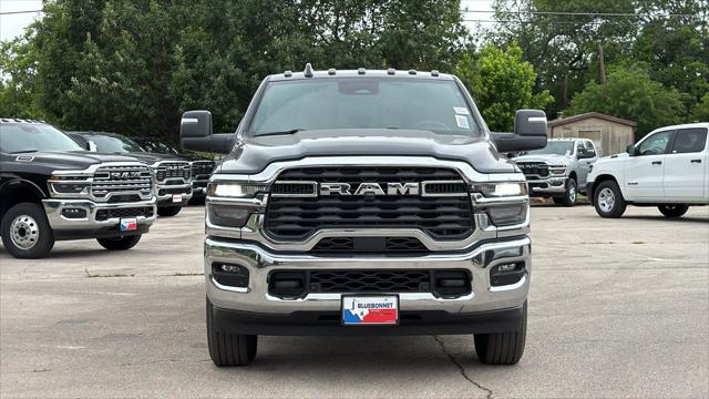 2026 RAM Ram 3500 RAM 3500 TRADESMAN CREW CAB 4X4 8 BOX