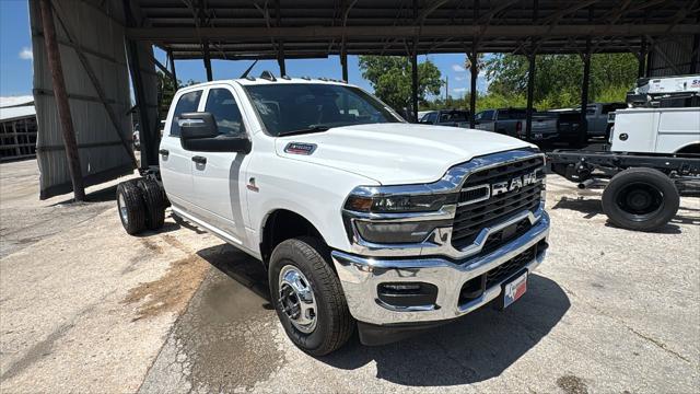 2026 RAM Ram 3500 Chassis Cab RAM 3500 TRADESMAN CREW CAB CHASSIS 4X4 60 CA