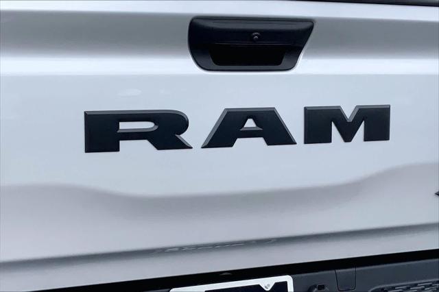 2026 Ram 1500 Warlock Crew Cab 4x4 5'7" Box