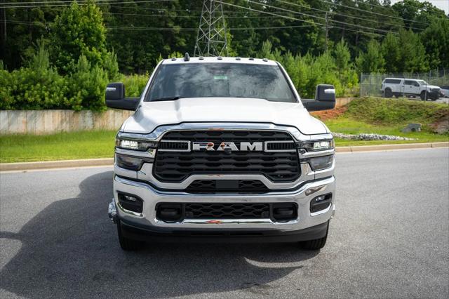 2026 RAM Ram 3500 RAM 3500 TRADESMAN CREW CAB 4X4 8 BOX