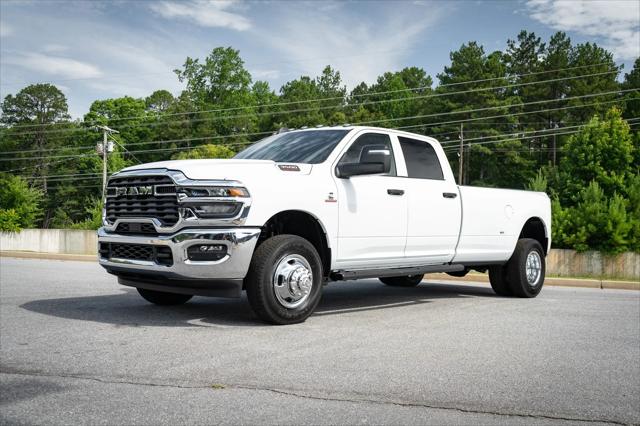 2026 RAM Ram 3500 RAM 3500 TRADESMAN CREW CAB 4X4 8 BOX