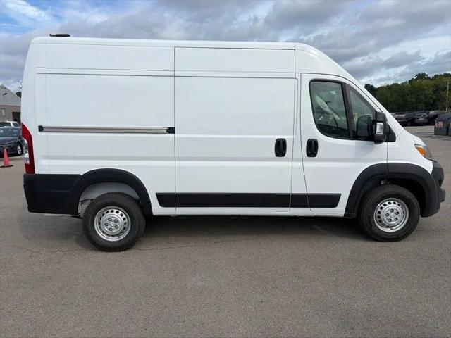 2026 RAM Ram ProMaster RAM PROMASTER 1500 TRADESMAN CARGO VAN HIGH ROOF 136 WB