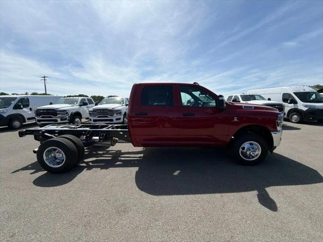 2026 RAM Ram 3500 Chassis Cab RAM 3500 TRADESMAN CREW CAB CHASSIS 4X4 60 CA 2026 RAM Ram 3500 Chassis Cab RAM 3500 TRADESMAN CREW CAB CHASSIS 4X4 60 CA
