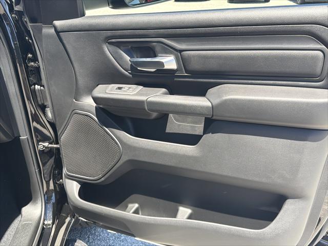 2026 Ram 1500 Express Crew Cab 4x4 5'7" Box