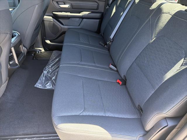 2026 Ram 1500 Express Crew Cab 4x4 5'7" Box