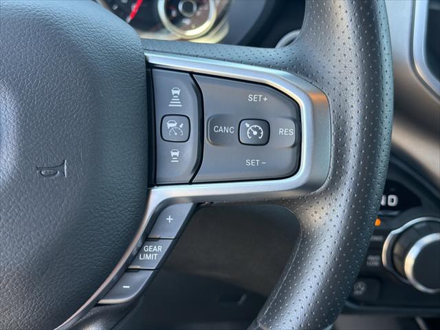 2026 Ram 1500 Express Crew Cab 4x4 5'7" Box