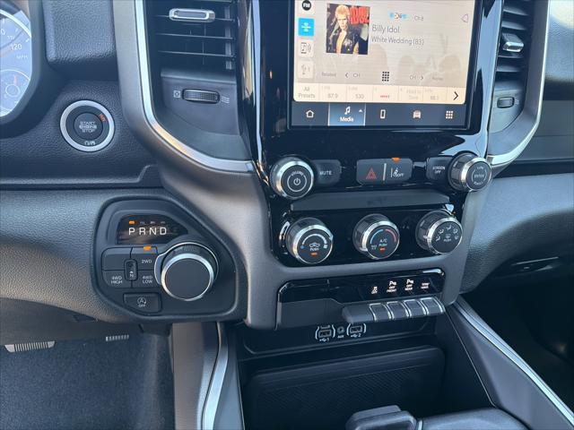 2026 Ram 1500 Express Crew Cab 4x4 5'7" Box