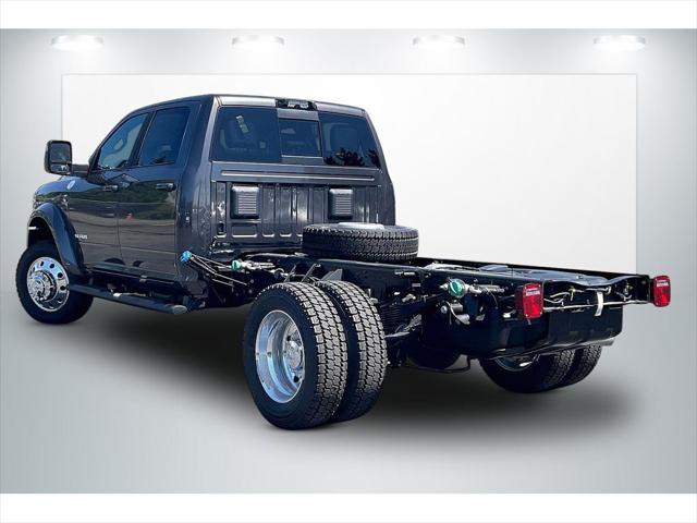 2026 RAM 5500 Chassis RAM 5500 BIG HORN CHASSIS CREW CAB 4X4 60 CA