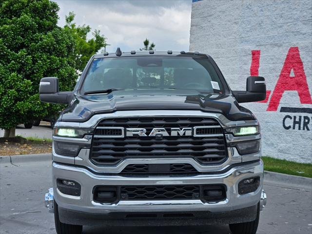 2026 RAM Ram 3500 RAM 3500 TRADESMAN CREW CAB 4X4 8 BOX
