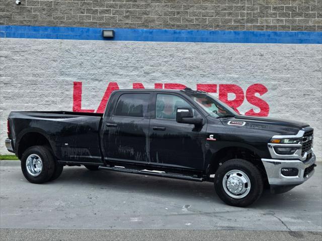 2026 RAM Ram 3500 RAM 3500 TRADESMAN CREW CAB 4X4 8 BOX