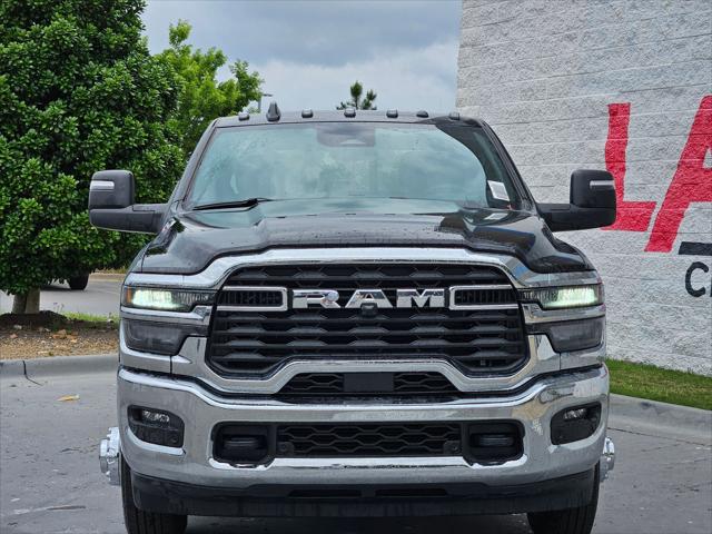 2026 RAM Ram 3500 RAM 3500 TRADESMAN CREW CAB 4X4 8 BOX