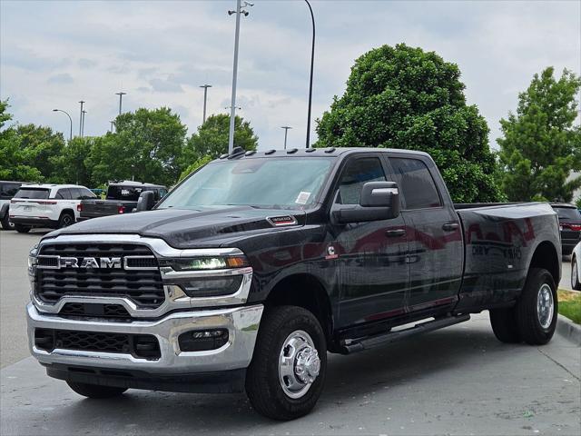2026 RAM Ram 3500 RAM 3500 TRADESMAN CREW CAB 4X4 8 BOX