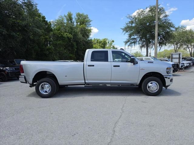 2026 RAM Ram 3500 RAM 3500 TRADESMAN CREW CAB 4X4 8 BOX