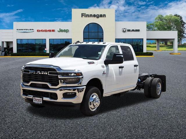 2026 RAM 3500 Chassis RAM 3500 TRADESMAN CREW CAB CHASSIS 4X4 60 CA