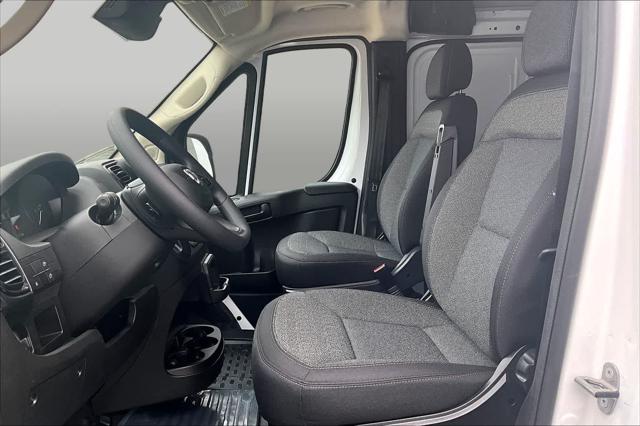 2026 Ram ProMaster Cargo Van Tradesman Low Roof 136" WB w/Pass Seat
