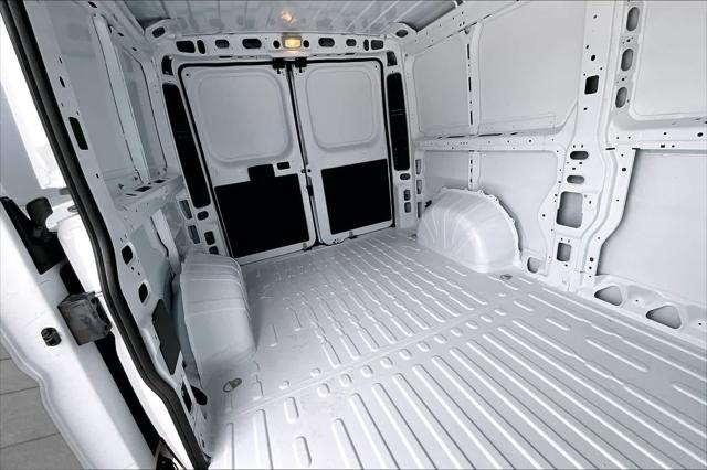 2026 Ram ProMaster Cargo Van Tradesman Low Roof 136" WB w/Pass Seat