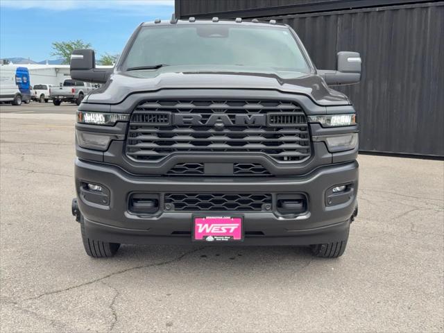 2026 RAM Ram 3500 RAM 3500 TRADESMAN CREW CAB 4X4 8 BOX