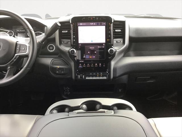 2026 RAM Ram 3500 RAM 3500 TRADESMAN CREW CAB 4X4 8 BOX