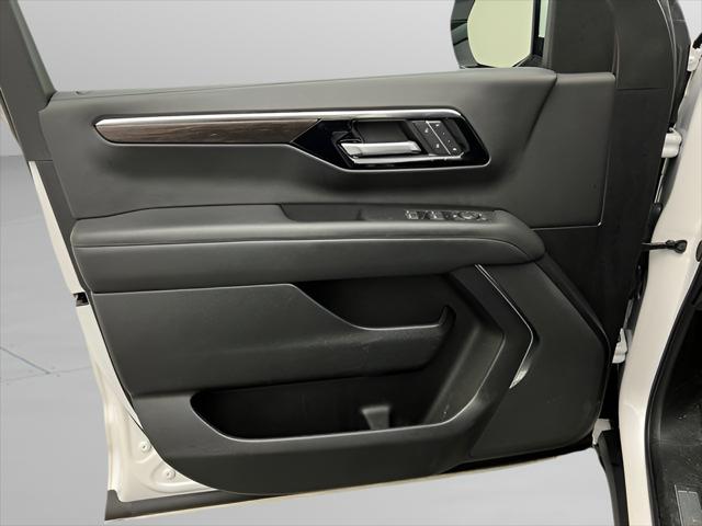 2025 Chevrolet Suburban 4WD Z71