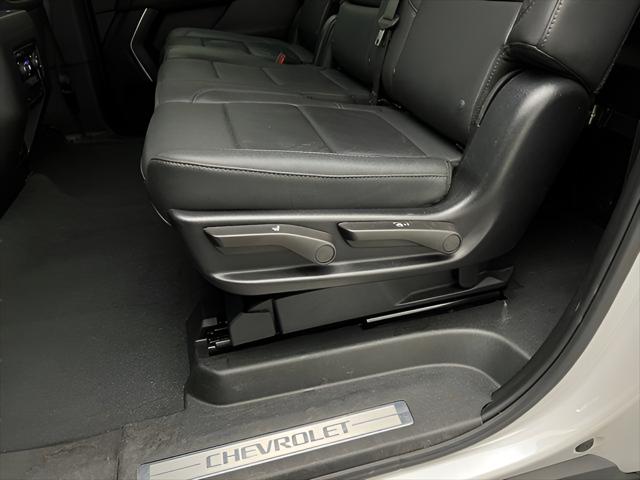 2025 Chevrolet Suburban 4WD Z71