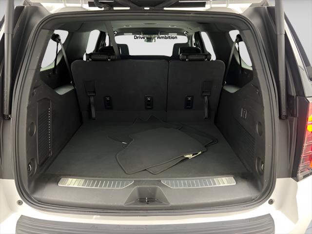 2025 Chevrolet Suburban 4WD Z71