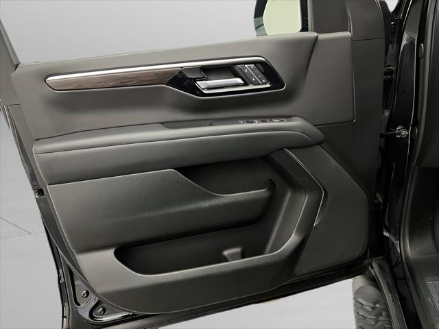2025 Chevrolet Suburban 4WD Z71