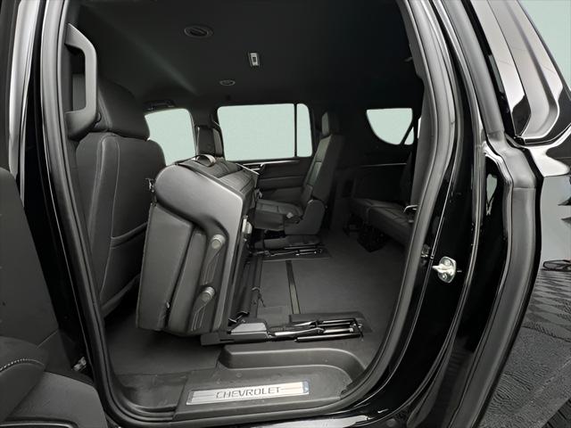 2025 Chevrolet Suburban 4WD Z71