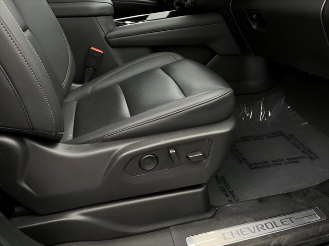 2025 Chevrolet Suburban 4WD Z71