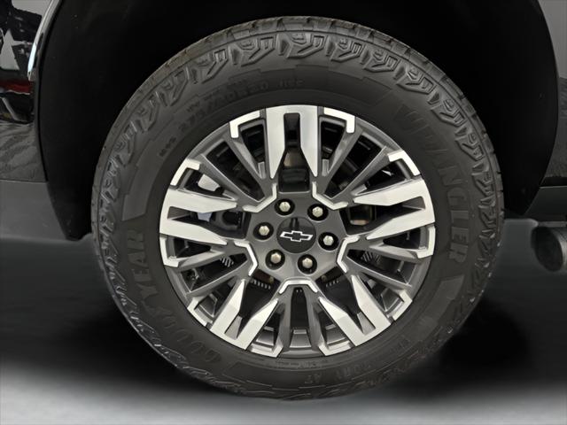 2025 Chevrolet Suburban 4WD Z71