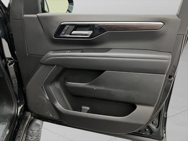 2025 Chevrolet Suburban 4WD Z71