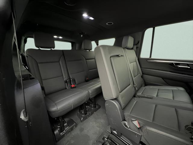 2025 Chevrolet Suburban 4WD Z71