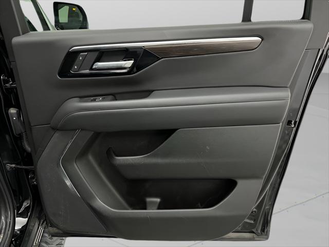 2025 Chevrolet Suburban 4WD Z71