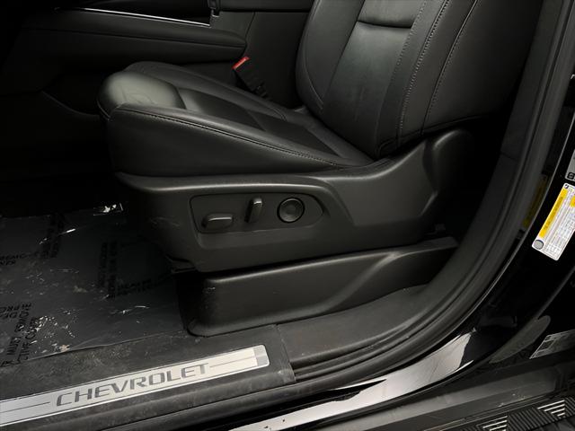 2025 Chevrolet Suburban 4WD Z71