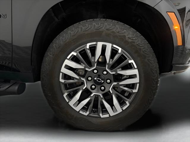 2025 Chevrolet Suburban 4WD Z71