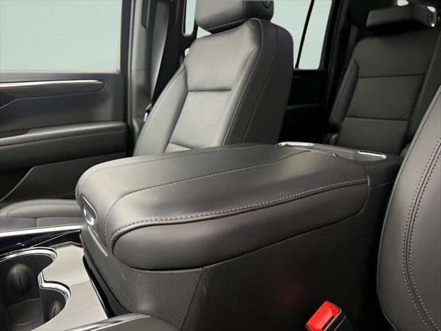 2025 Chevrolet Suburban 4WD Z71