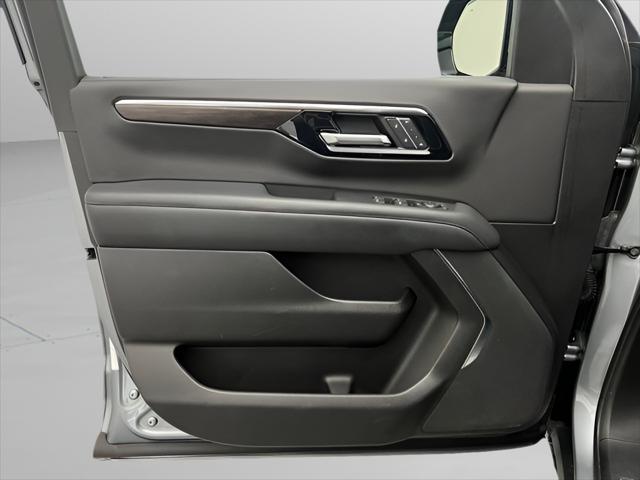 2025 Chevrolet Suburban 4WD Z71