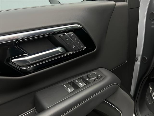 2025 Chevrolet Suburban 4WD Z71