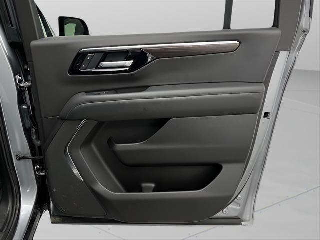 2025 Chevrolet Suburban 4WD Z71