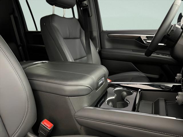 2025 Chevrolet Suburban 4WD Z71