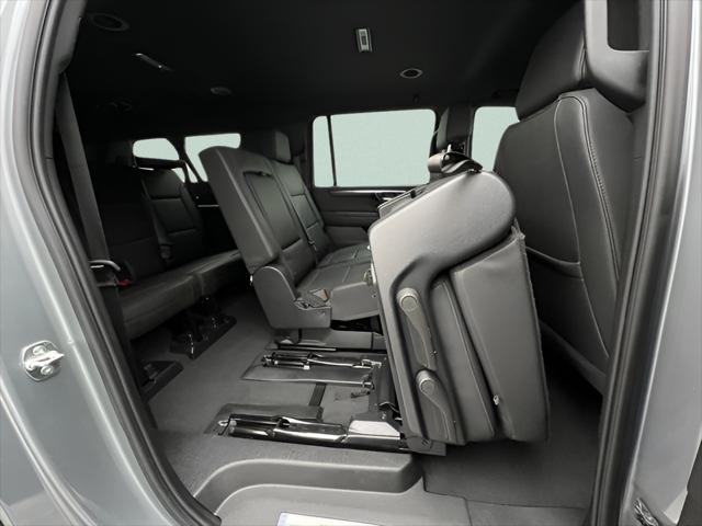 2025 Chevrolet Suburban 4WD Z71
