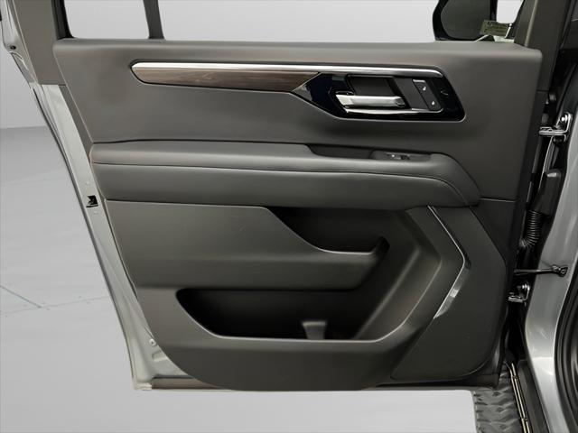 2025 Chevrolet Suburban 4WD Z71