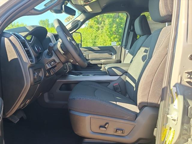 2026 Ram 2500 Big Horn Crew Cab 4x4 64 Box