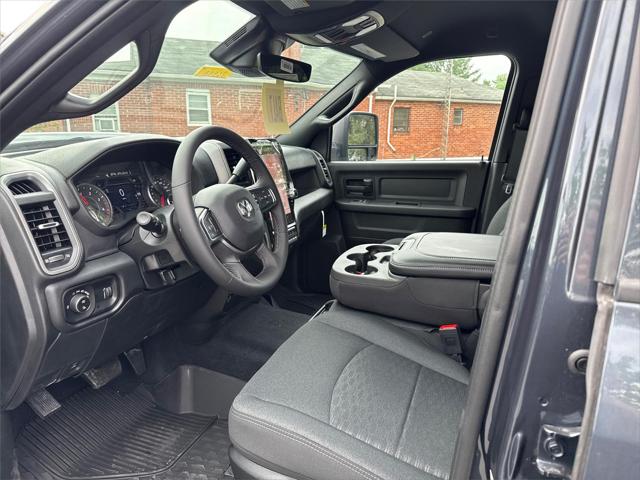 2026 Ram 2500 Black Express Crew Cab 4x4 8" Box