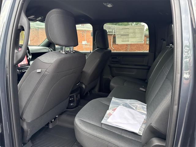 2026 Ram 2500 Black Express Crew Cab 4x4 8" Box