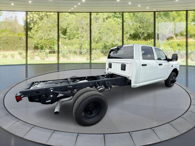 2026 RAM Ram 3500 Chassis Cab RAM 3500 TRADESMAN CREW CAB CHASSIS 4X4 60 CA 2026 RAM Ram 3500 Chassis Cab RAM 3500 TRADESMAN CREW CAB CHASSIS 4X4 60 CA