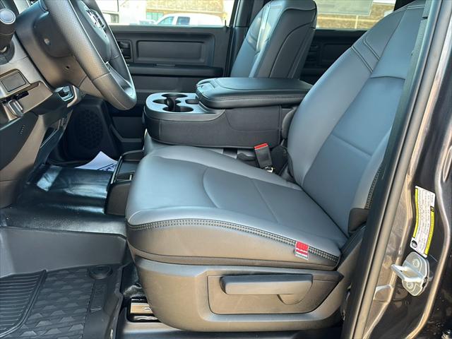2026 Ram 2500 Tradesman Crew Cab 4x4 8' Box