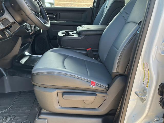 2026 Ram 3500 Tradesman Crew Cab 4x4 8' Box