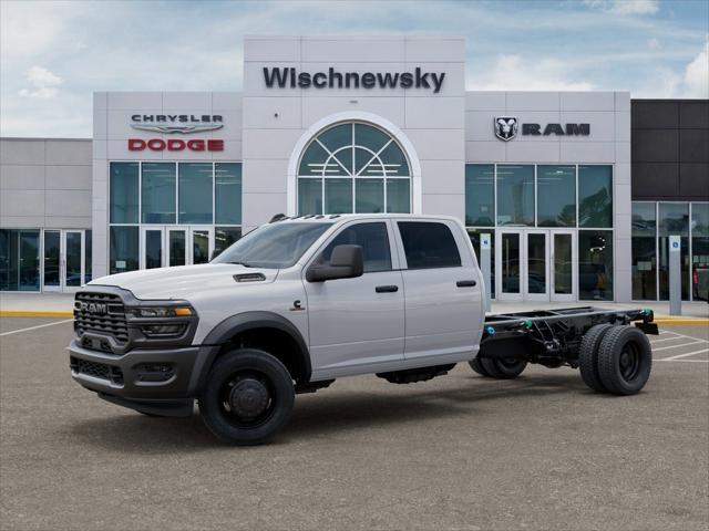 2026 RAM 5500 Chassis RAM 5500 TRADESMAN CHASSIS CREW CAB 4X4 84 CA