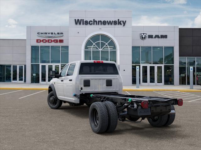 2026 RAM 5500 Chassis RAM 5500 TRADESMAN CHASSIS CREW CAB 4X4 84 CA