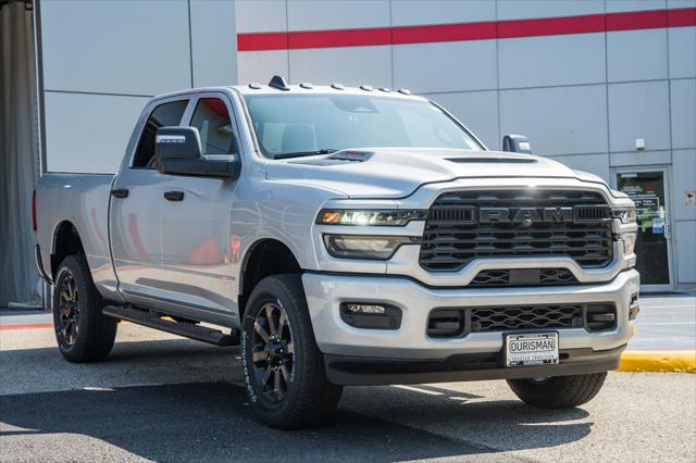 2026 RAM Ram 2500 RAM 2500 BLACK EXPRESS CREW CAB 4X4 64 BOX 2026 RAM Ram 2500 RAM 2500 BLACK EXPRESS CREW CAB 4X4 64 BOX